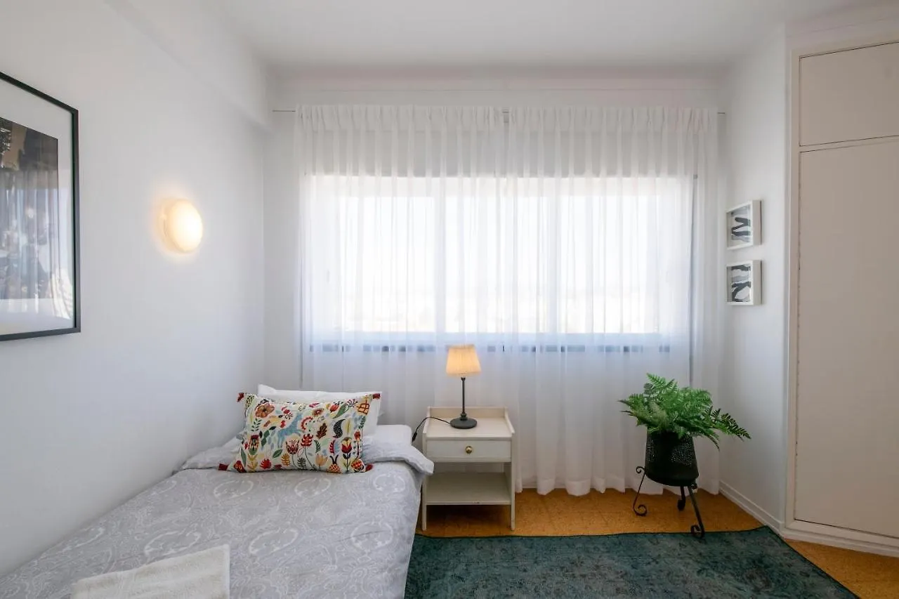 Tranquila Vista T3 Apartment Portimao